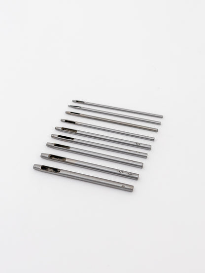 Hand eyelet punches for leather