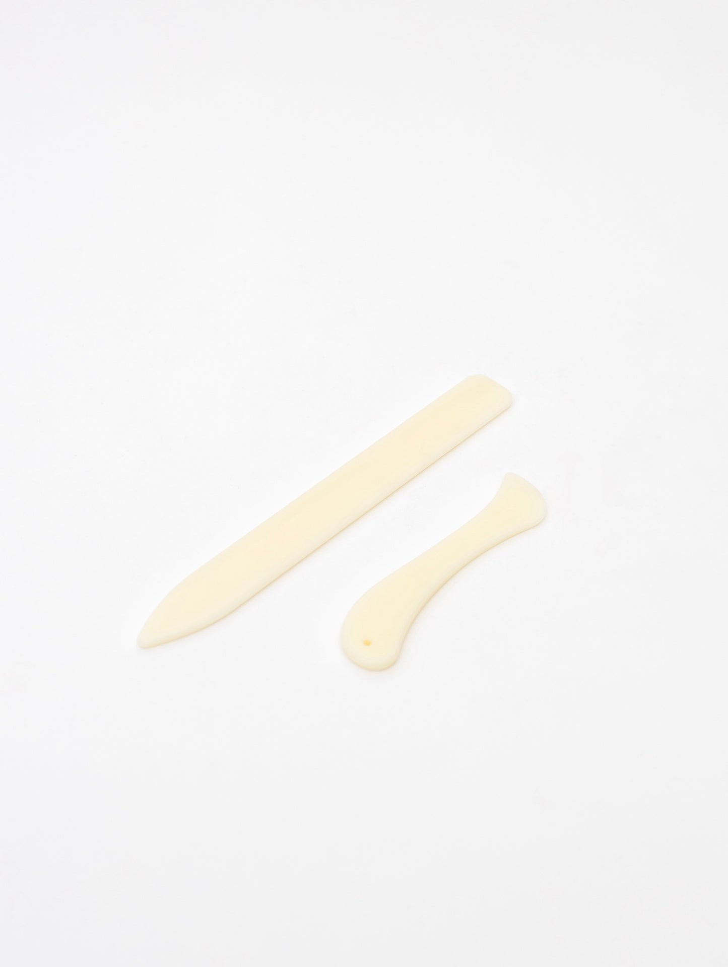 Plastic knives set for soles
