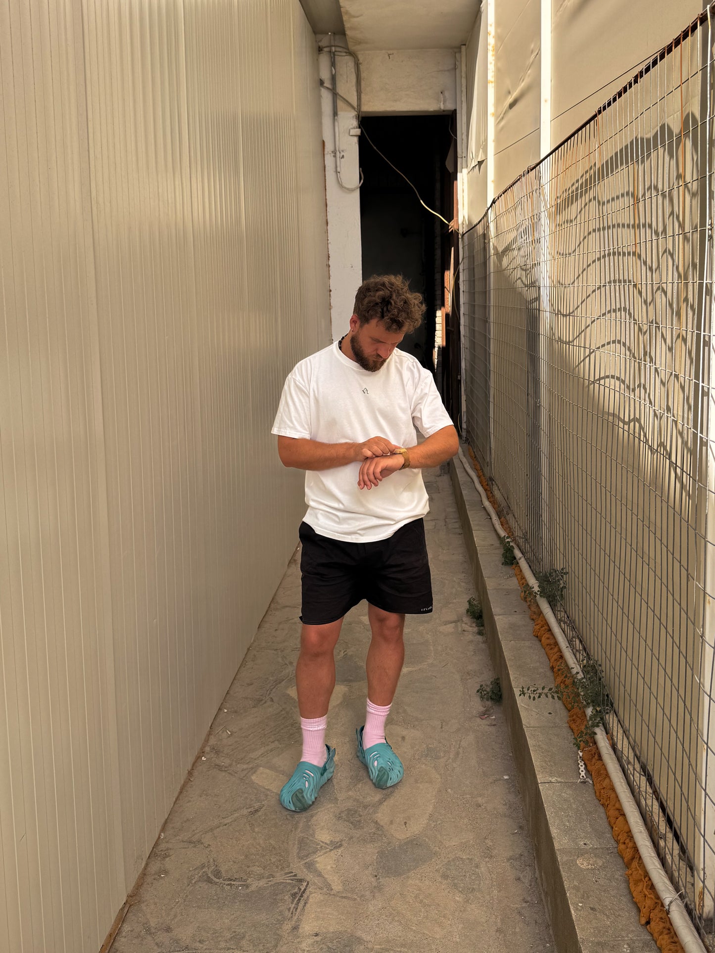 AM1 Woven concept tees