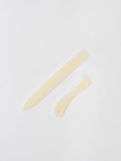 Plastic knives set for soles