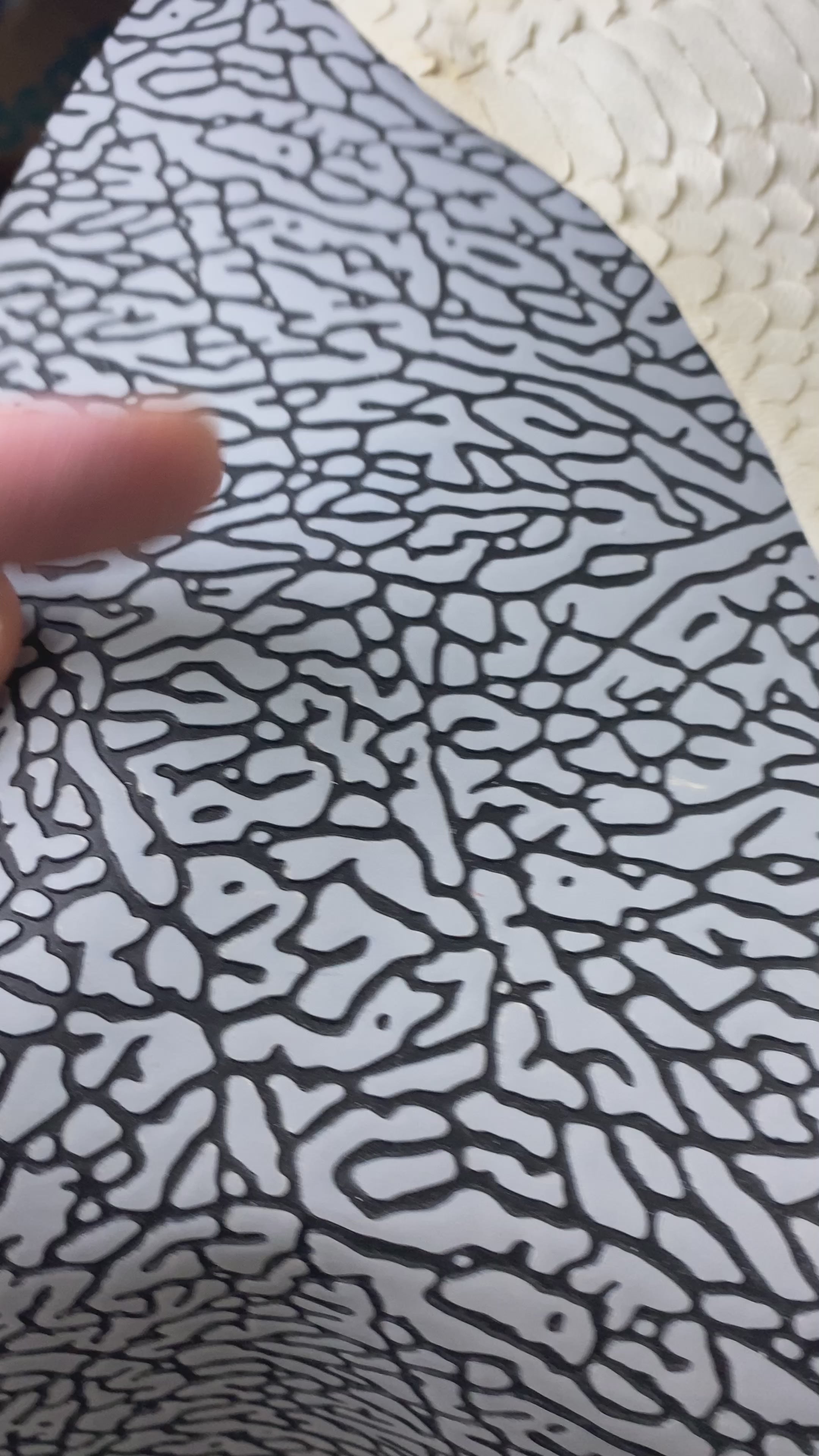 nike elephant print leather